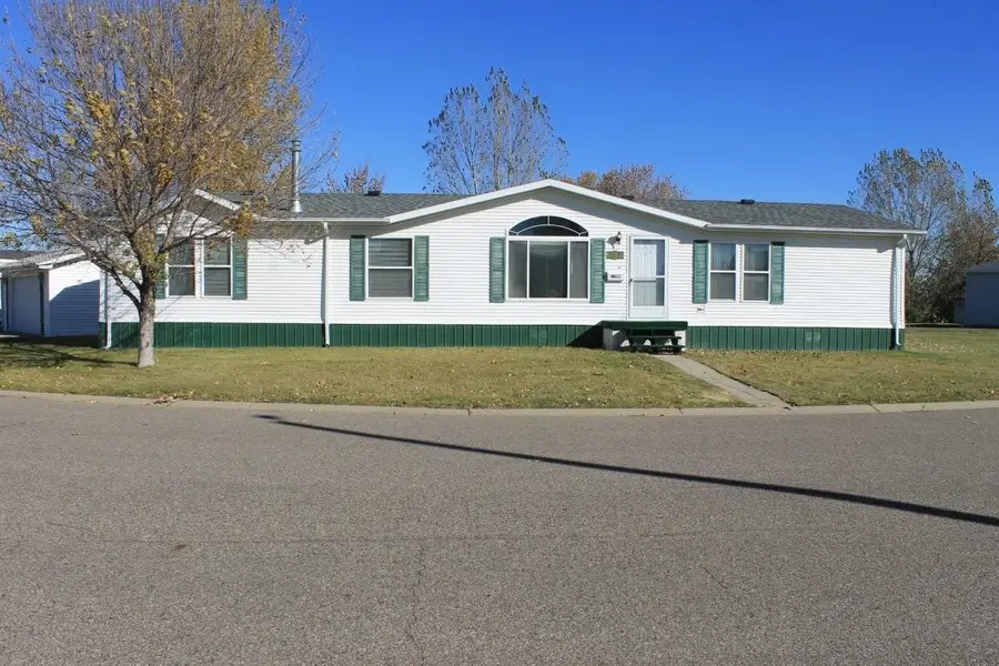 800 31st Ave #809 SE, Minot, ND 58701 - Image #2