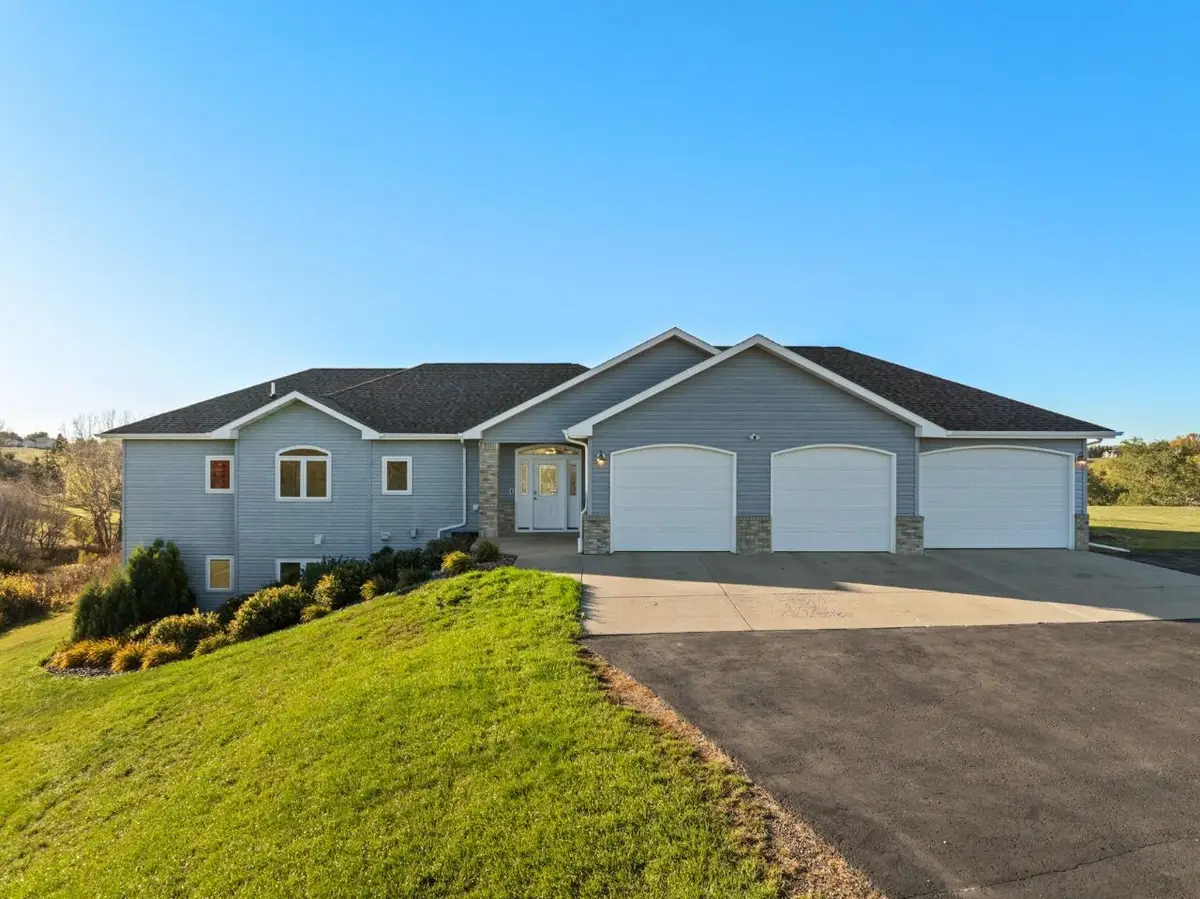 225 Marina View, Garrison, ND 58540 - Image #1