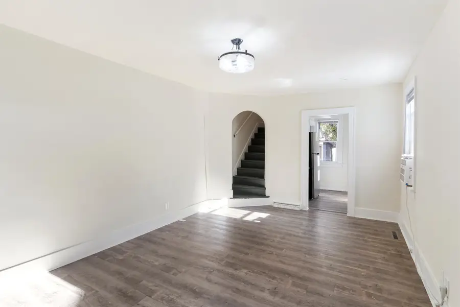 708 5th St NE, Minot, ND 58701 - Image #2