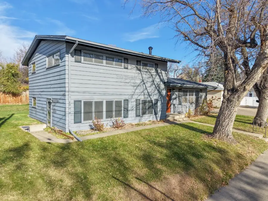 105 University Ave. E, Minot, ND 58703 - Image #2