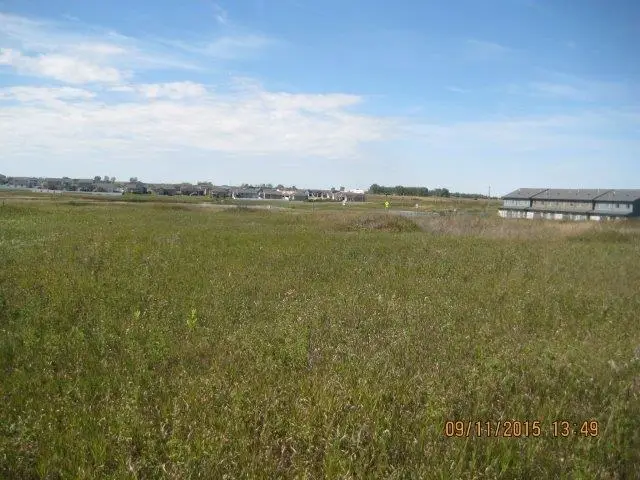 916 & 918 26 1/2 Ave NW, Minot, ND 58703 - Image #3