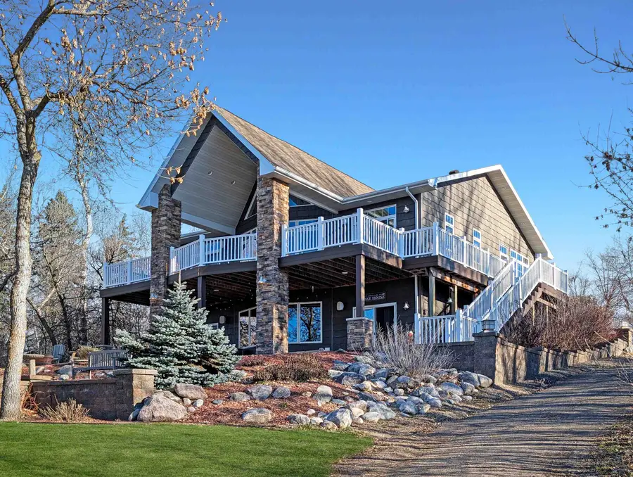 412 Longview Road W, Bottineau, ND 58318 - Image #2