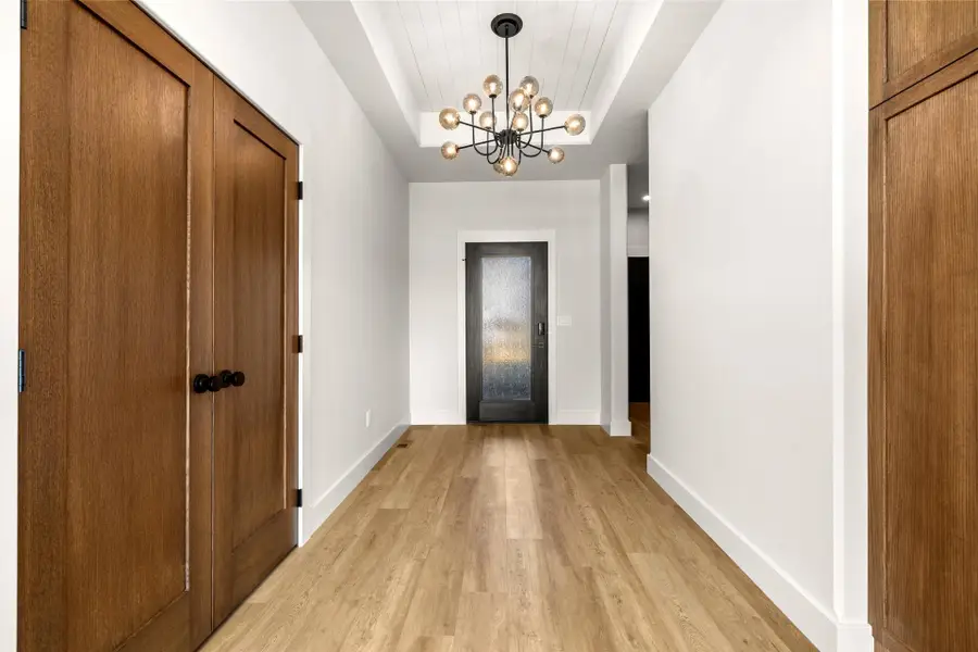 2610 43rd Ave SE, Minot, ND 58701 - Image #2