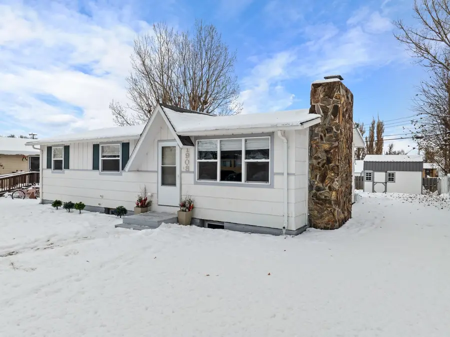 1908 9th Ave W, Williston, ND 58801 - Image #2