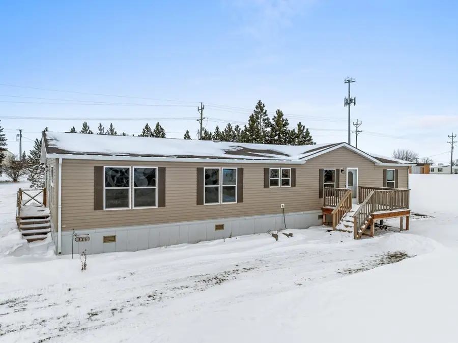 328 S Welo Street, Tioga, ND 58852 - Image #2