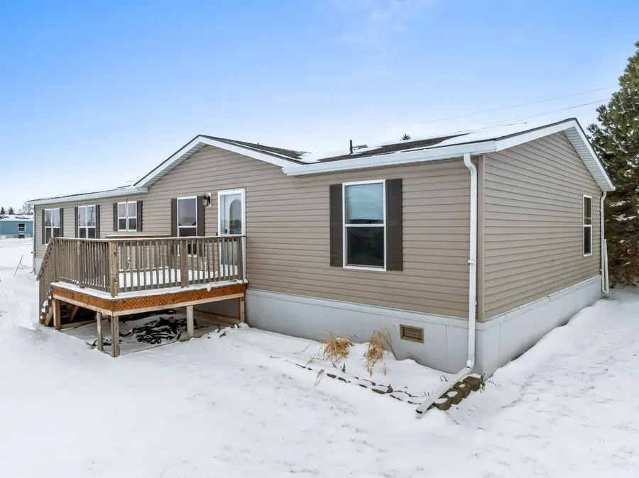 328 S Welo Street, Tioga, ND 58852 - Image #3