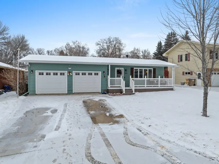 1501 10th St SW, Minot, ND 58701 - Image #3