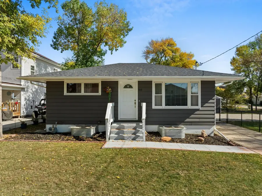 511 & 515 19TH ST SE, Minot, ND 58701 - Image #2