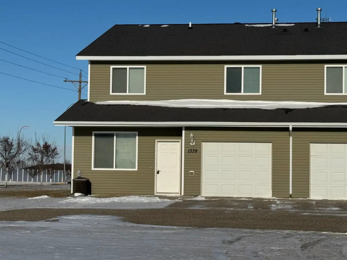 1339 34th Ave SE SE, Minot, ND 58701 - Image #1