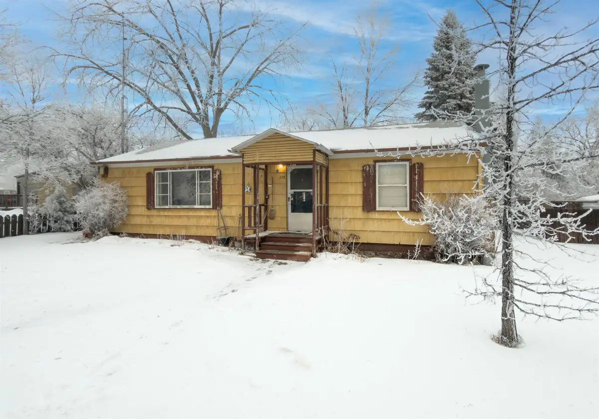 238 4th St NW, Tioga, ND 58852 - Image #1