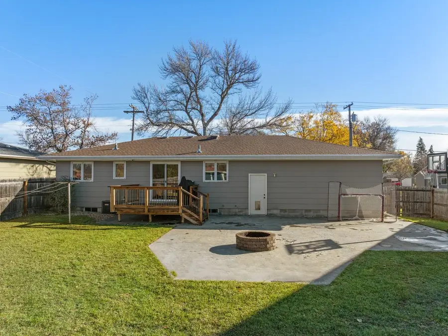508 BENNETT ST, Bottineau, ND 58318 - Image #3