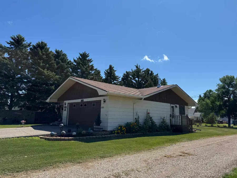 416 5th Street NE, Kenmare, ND 58746 - Image #3