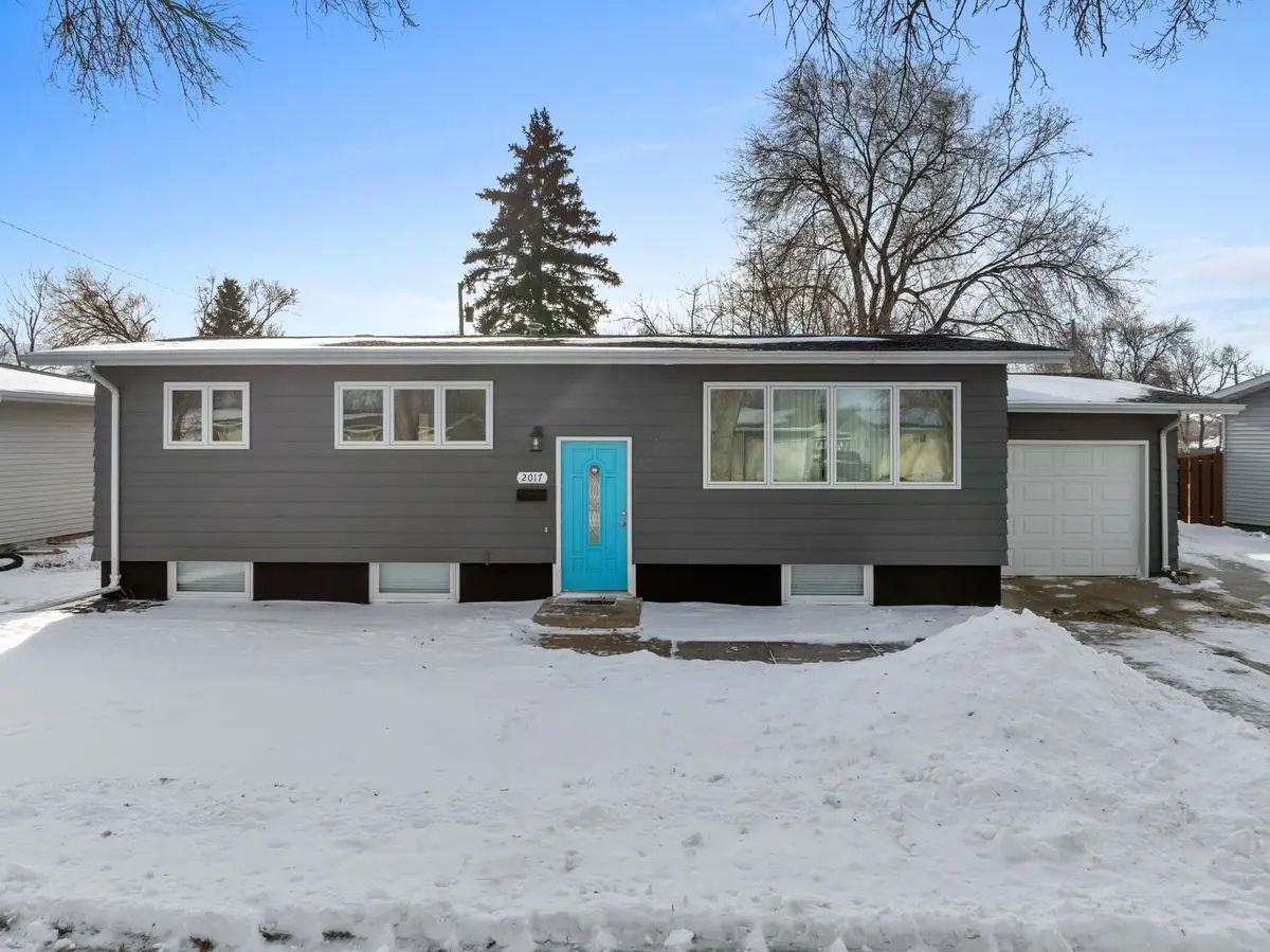 2017 1st Ave SW, Minot, ND 58701 - Image #1