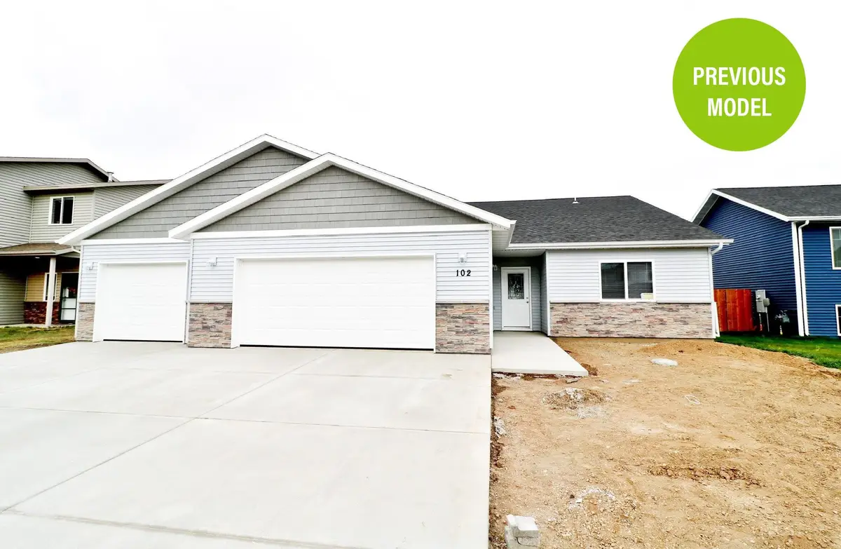 2309 23rd Ave NW, Minot, ND 58703 - Image #1