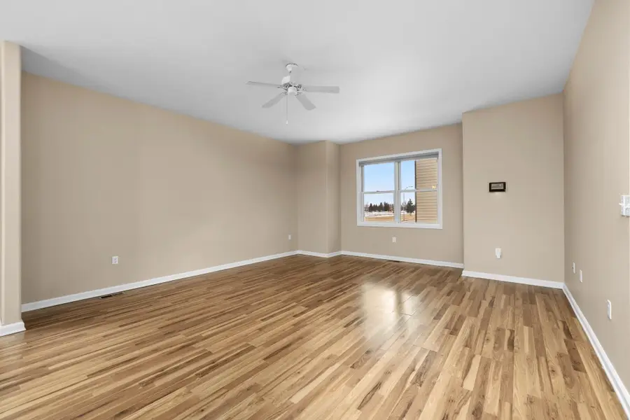 2957 8th St NW, Minot, ND 58703 - Image #2