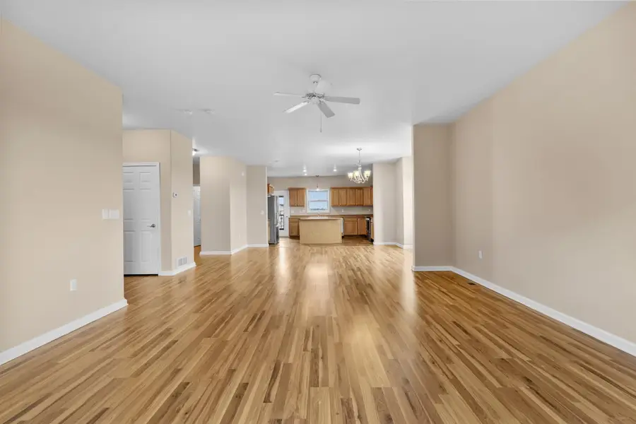 2957 8th St NW, Minot, ND 58703 - Image #3