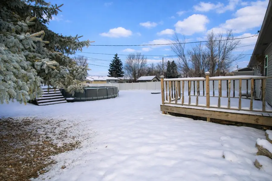 2524 5th St NW, Minot, ND 58703 - Image #2