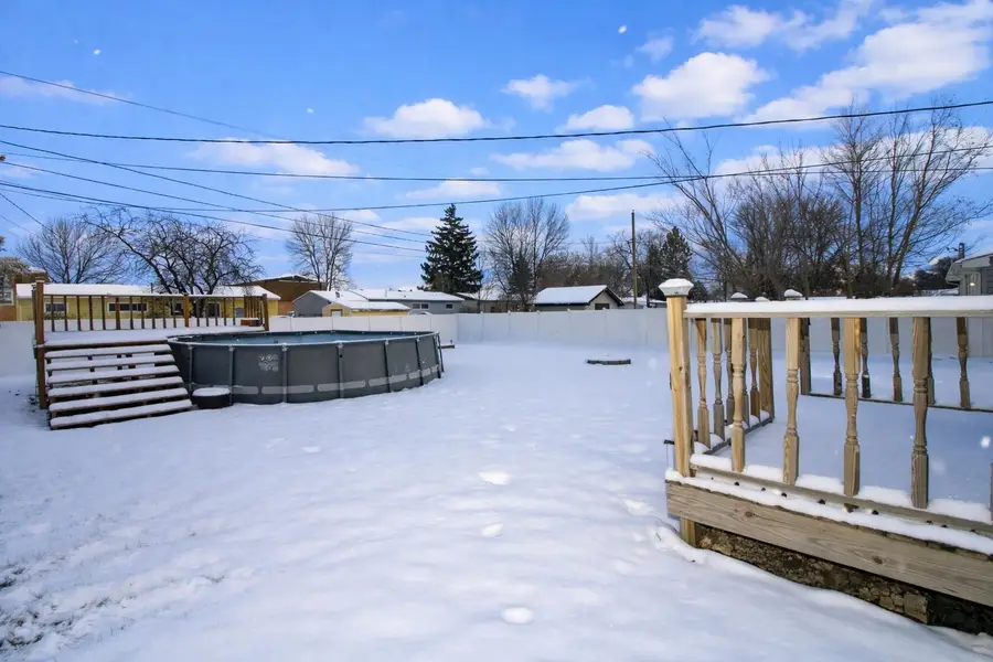 2524 5th St NW, Minot, ND 58703 - Image #3