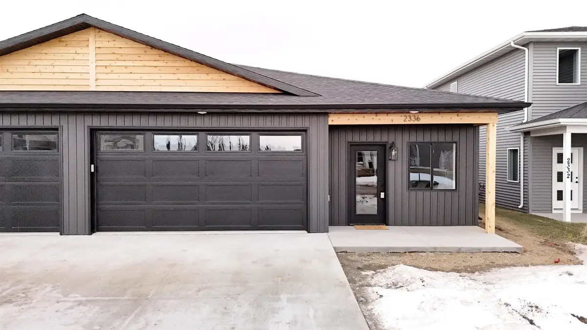 2336 Landmark Dr, Minot, ND 58703-1898 - Image #1