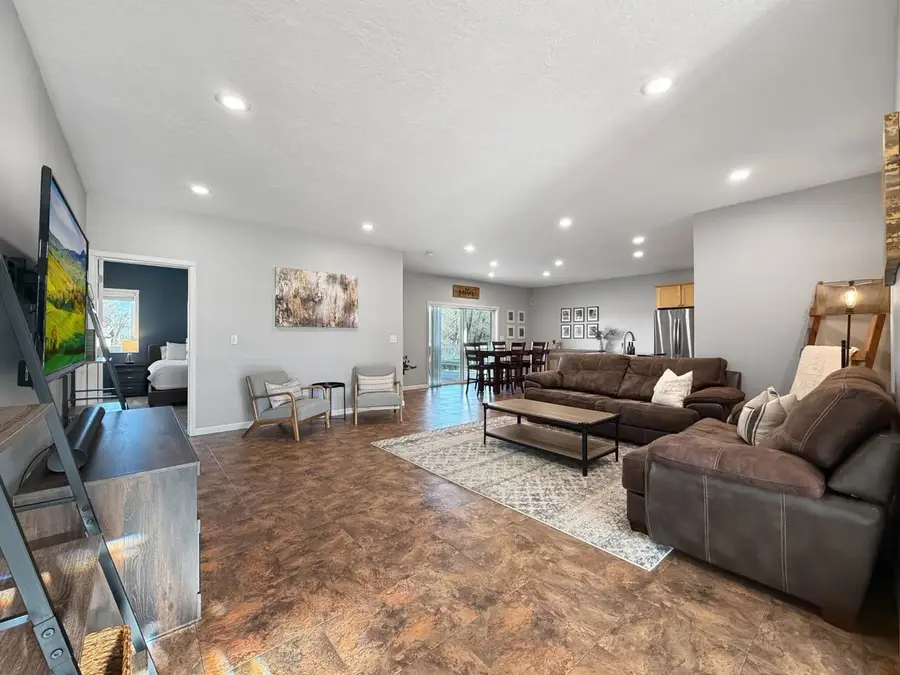 1405 31st Ave. SE, Minot, ND 58701 - Image #3