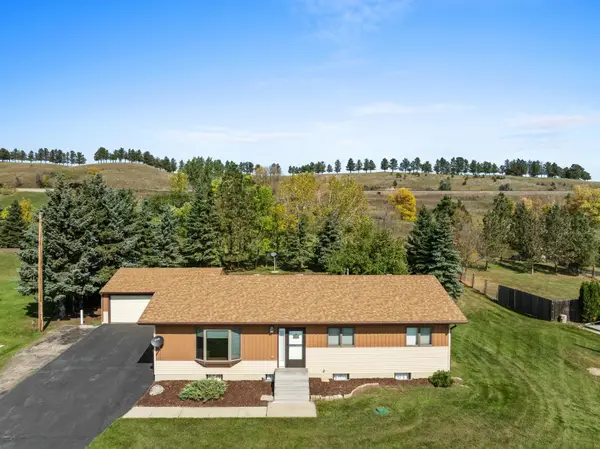 6510 W County Rd. 12, Minot, ND 58701