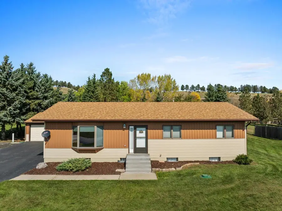 6510 County Rd. 12 W, Minot, ND 58701 - Image #2