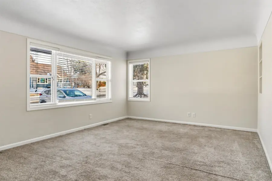 1508 9th St SW, Minot, ND 58701 - Image #3