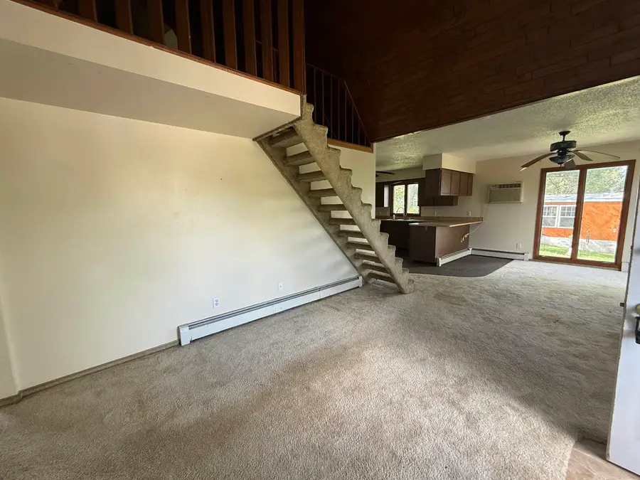 405 NW 4th St, Watford City, ND 58854 - Image #2