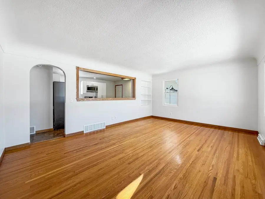 1920 6th St. NW, Minot, ND 58703 - #2