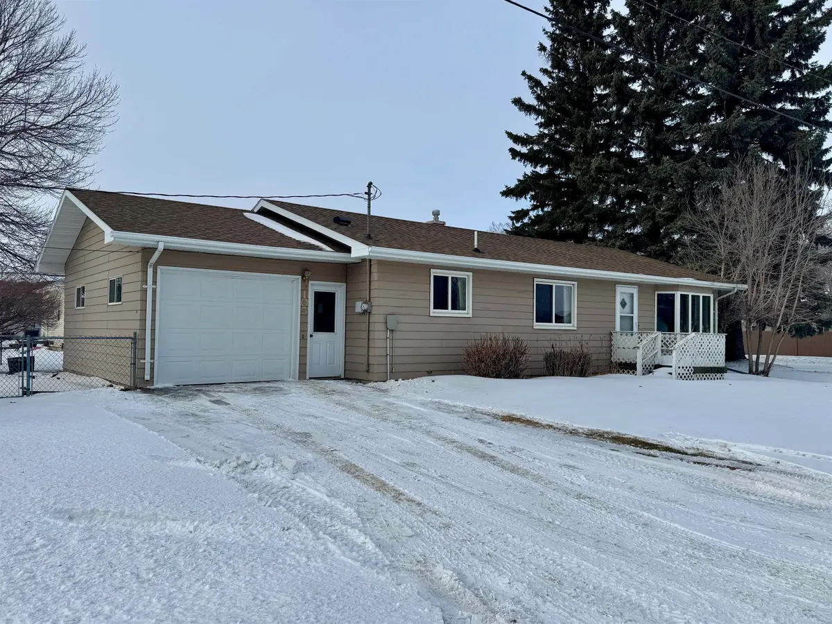 105 NE 3rd Ave NE, Mohall, ND 58761 - #1