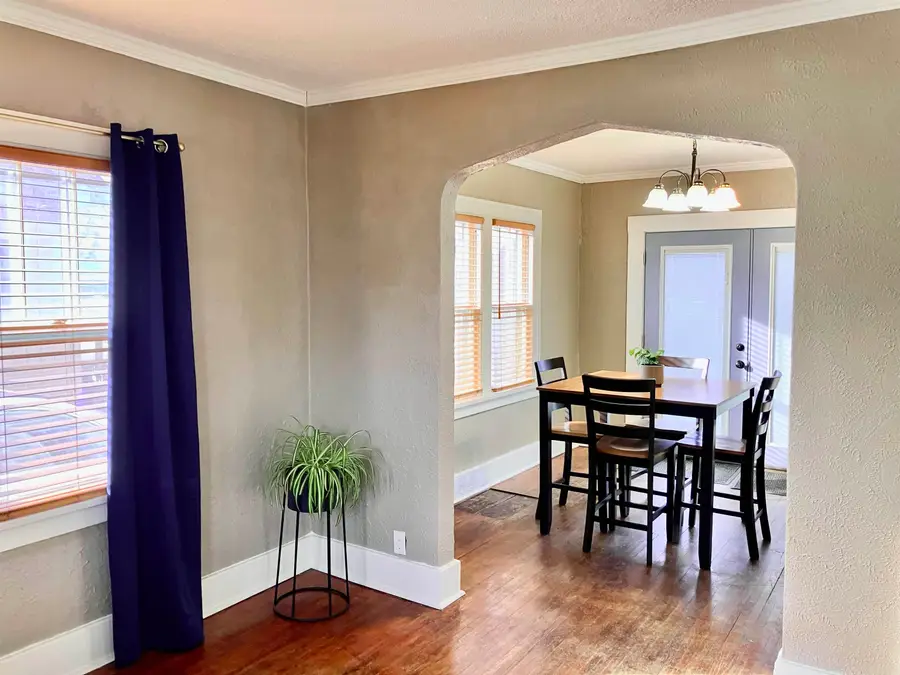 629 Lake St NW, Minot, ND 58703 - #3