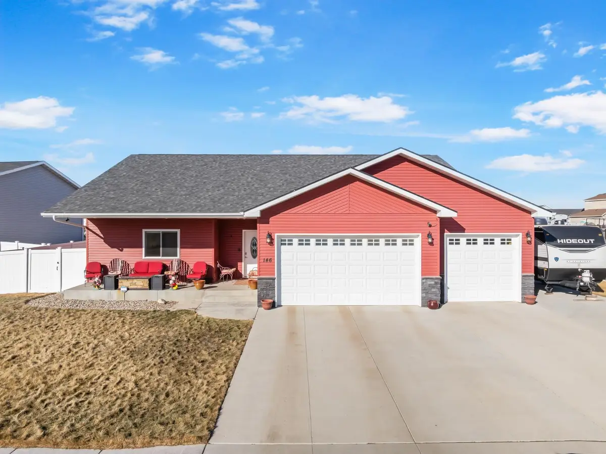 146 Mulberry Loop, Minot, ND 58703 - #1