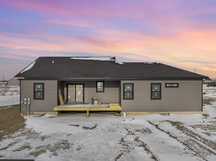 13366 Meadow Creek St, Williston, ND 58801-2237 - #2
