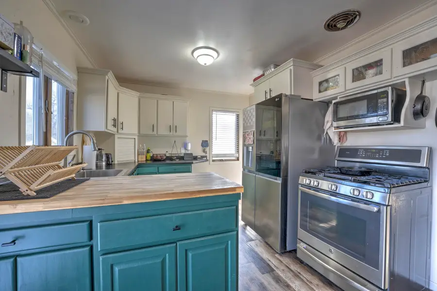 1000 17th St NW, Minot, ND 58703-1962 - #3