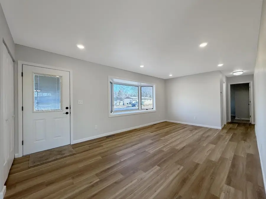 2525 5th St. NW, Minot, ND 58703 - #3