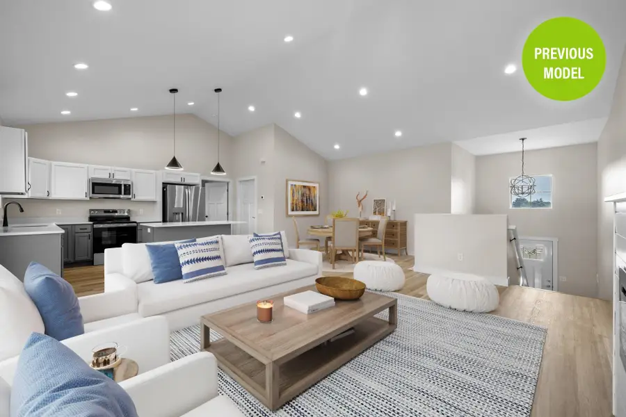 2405 15th St NW, Minot, ND 58703 - #2