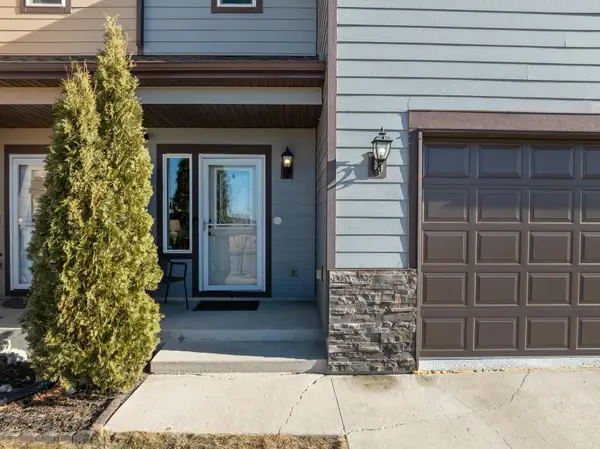 4007 Crossing St SW, Minot, ND 58701