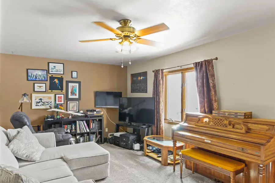 620 13th St NE, Minot, ND 58703 - #3