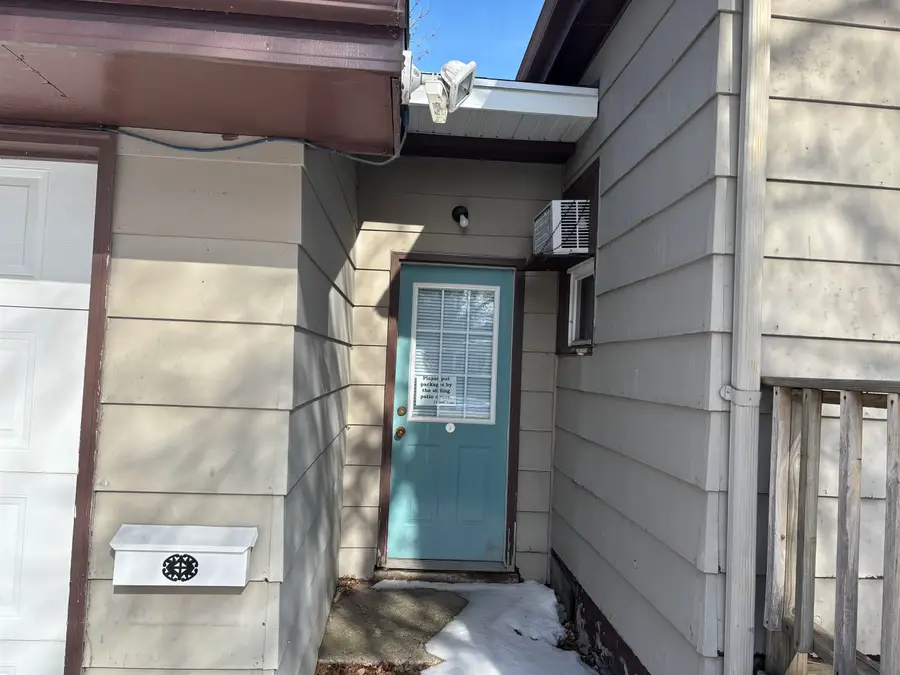 403 4th Ave SE, Mohall, ND 58761 - #2