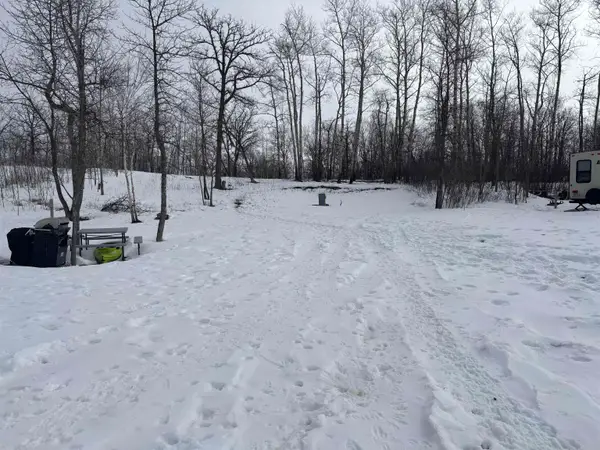 178 Twin Oaks Dr, Bottineau, ND 58318