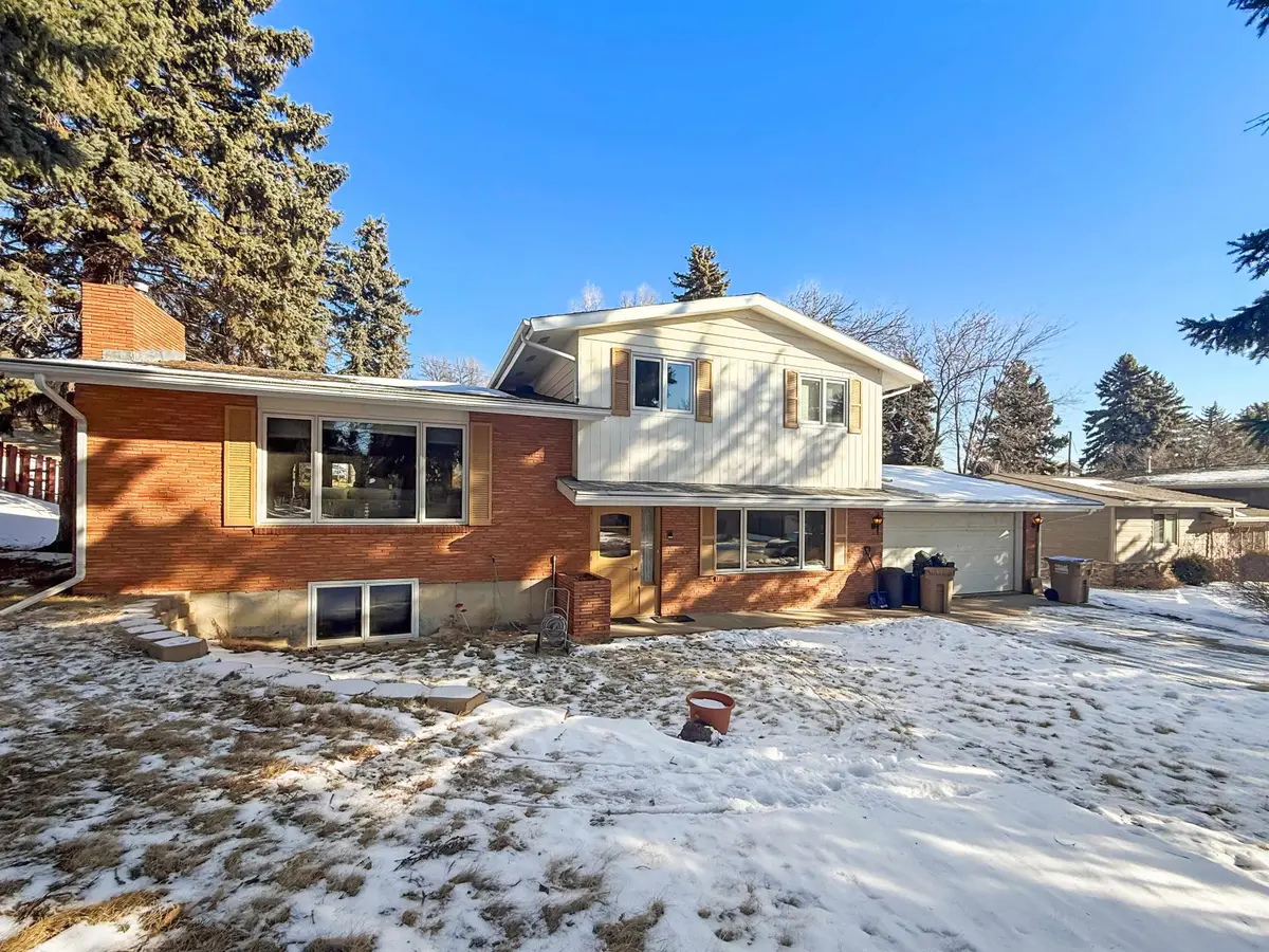 2012 Ida Mae Ct, Minot, ND 58703 - #1