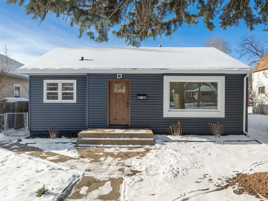 907 2nd st NE, Minot, ND 58703 - #2