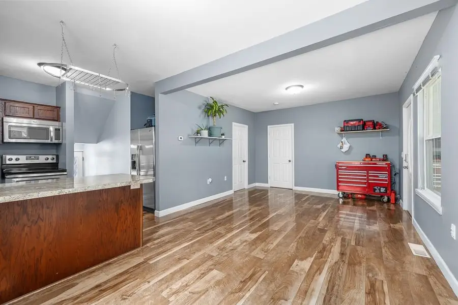 108 SE 9TH ST, Minot, ND 58701 - #2