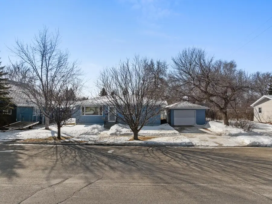 109 8TH ST W, Bottineau, ND 58318 - #2