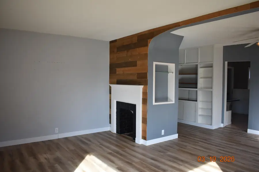 47 3rd Ave NW, Garrison, ND 58540 - #3