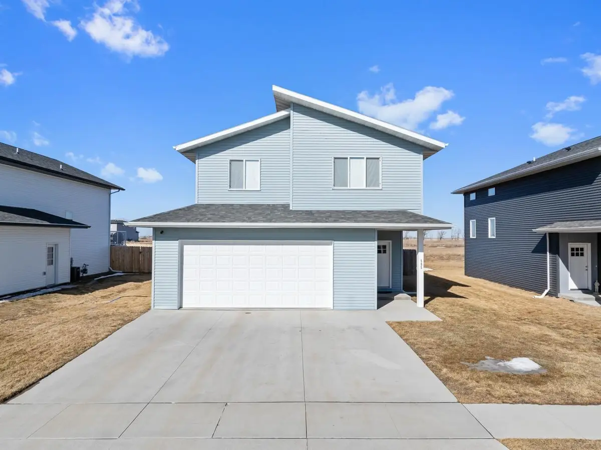 505 Downing St, Surrey, ND 58785 - #1