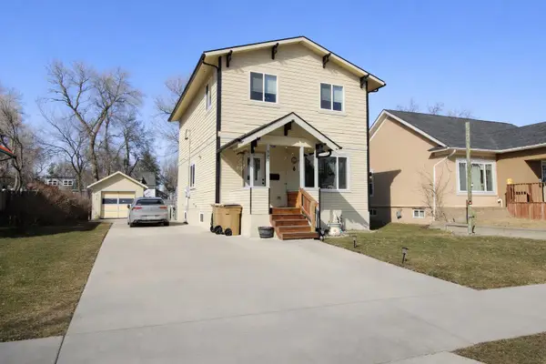 908 1st Ave NW, Minot, ND 58703