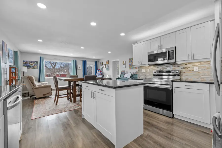 904 53RD ST SE, Minot, ND 58701 - #3