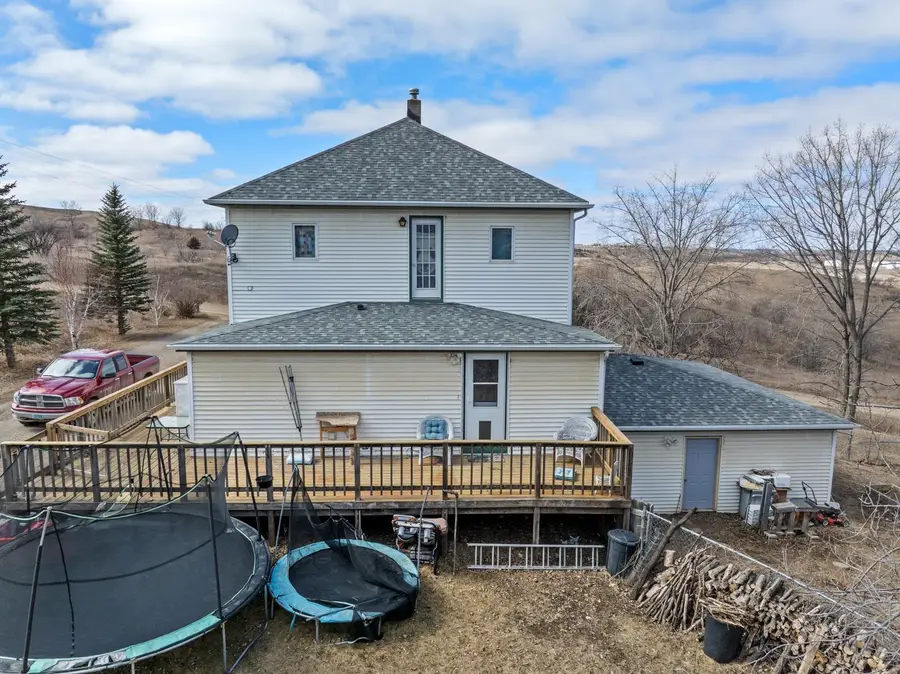 1745 33rd Street SW, Minot, ND 58701 - #3