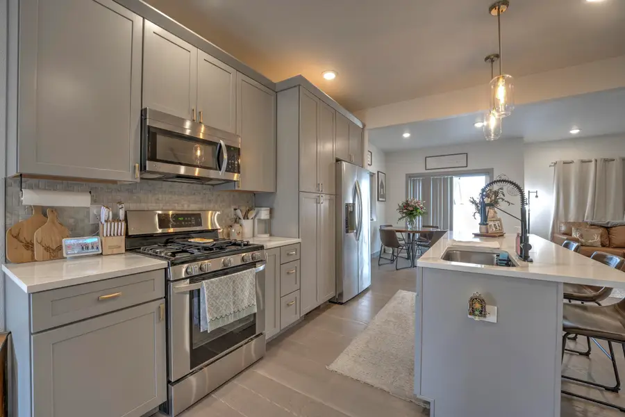 2324 Landmark Dr, Minot, ND 58701 - #3